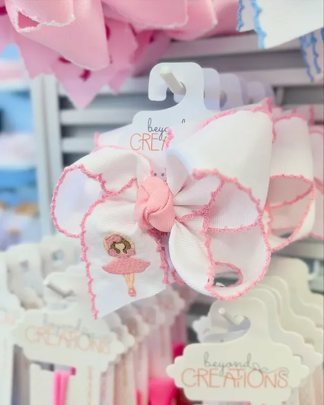 4.5 ” Embroidered Light Pink Ballerina Crochet Edge Hair Bow