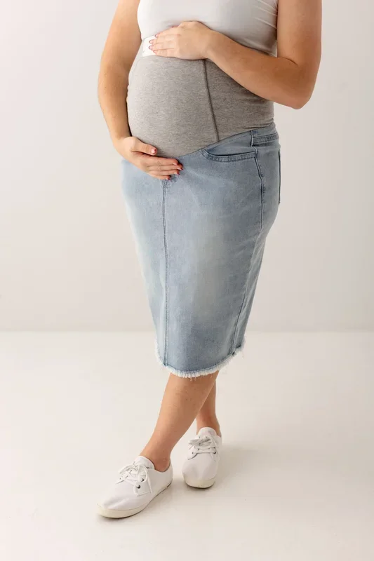 ‘Alanna’ Maternity Denim Skirt in Light Wash