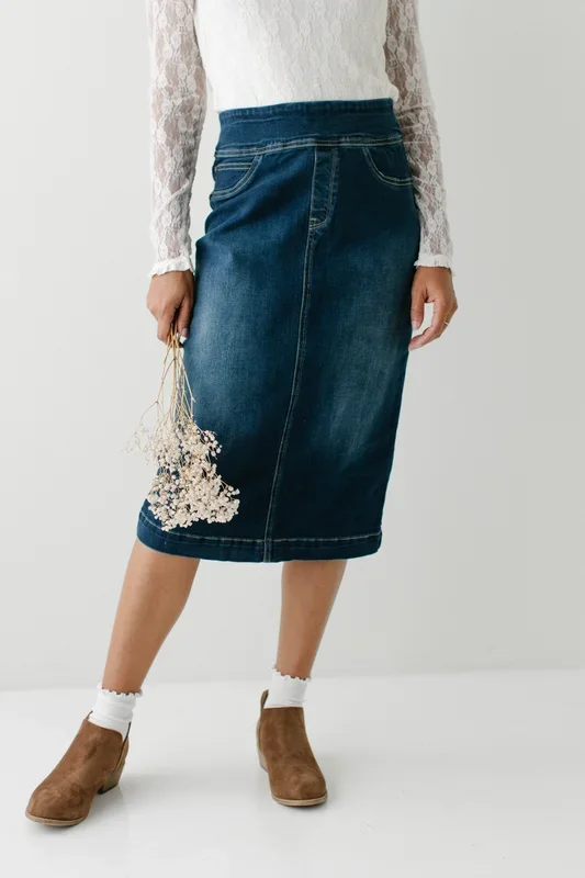 ‘Sara’ Classic Knee Length Dark Denim Skirt