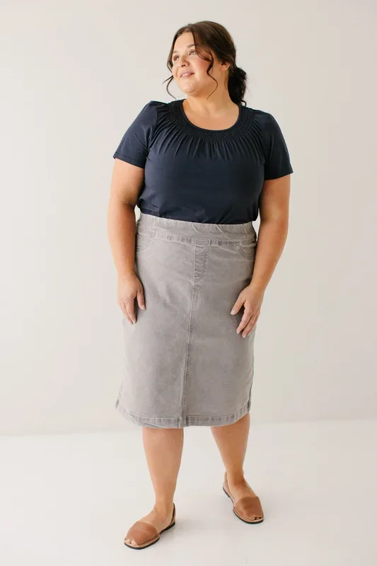 ‘Sara’ Classic Knee Length Denim Skirt in Vintage Grey