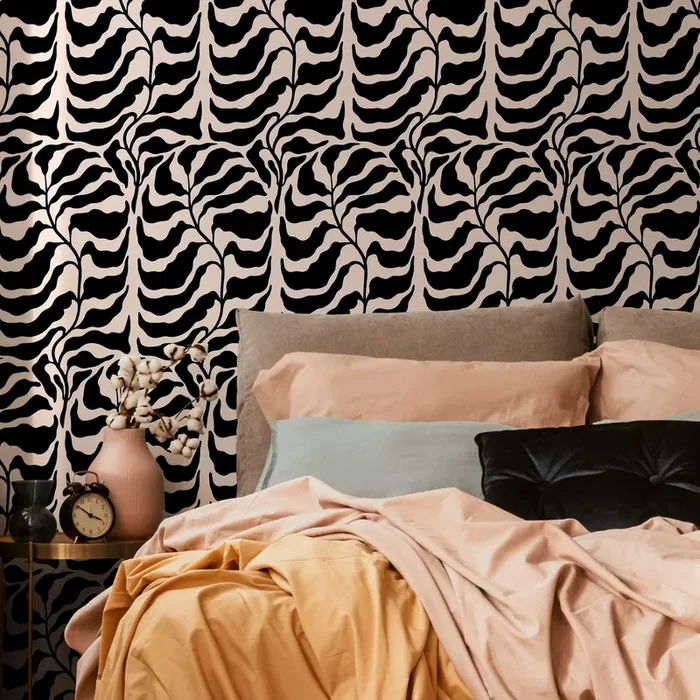 Abstract Wallpaper With A Bold Leaf Motif In Black And Cream – C419