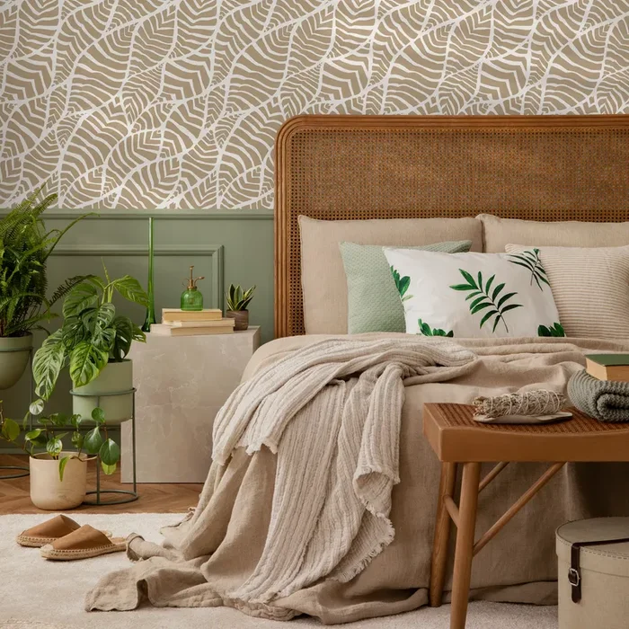 Abstract Wallpaper With Wavy Leaves In Beige And White – C958