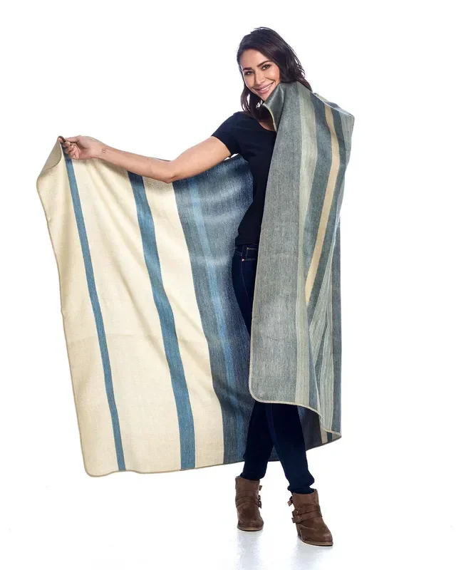 Alpaca Throw Blanket – Catalina