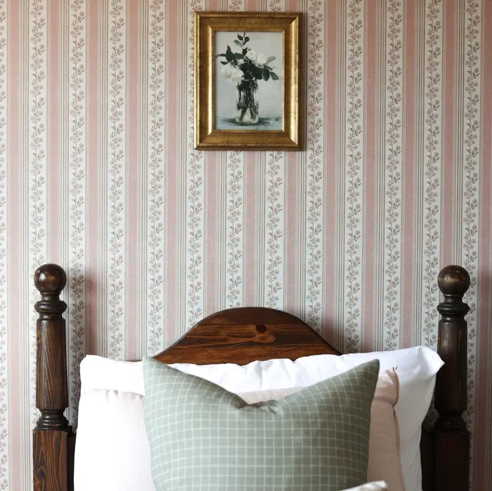 Auggie Wallpaper By Bloomery Decor