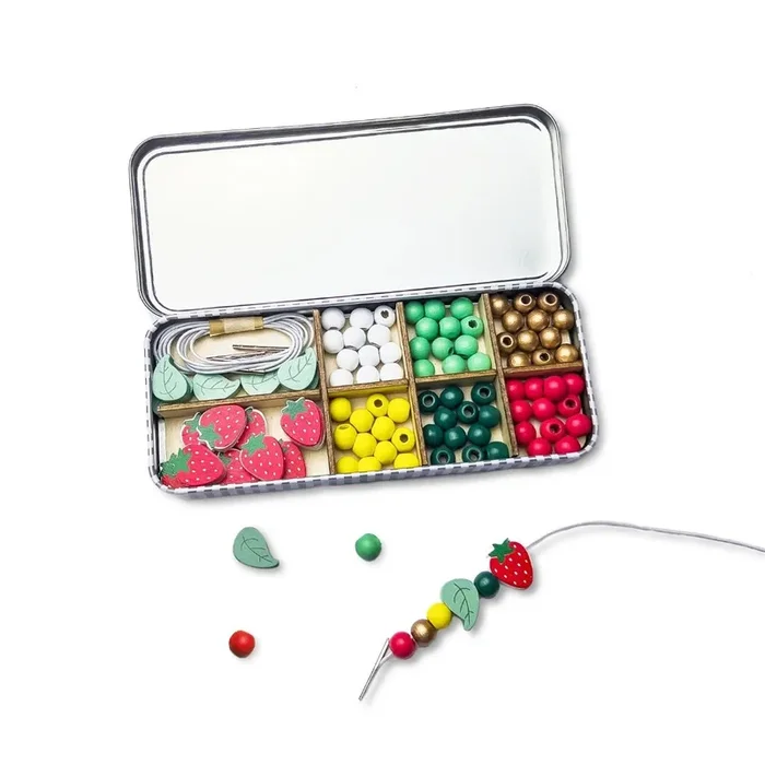 Bead Bracelet Kit – Strawberry