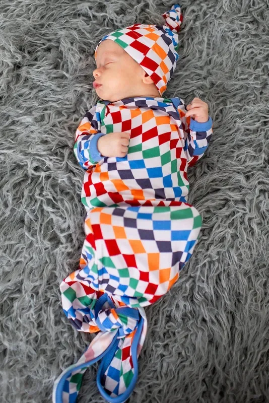 Bold Checks Gown & Hat