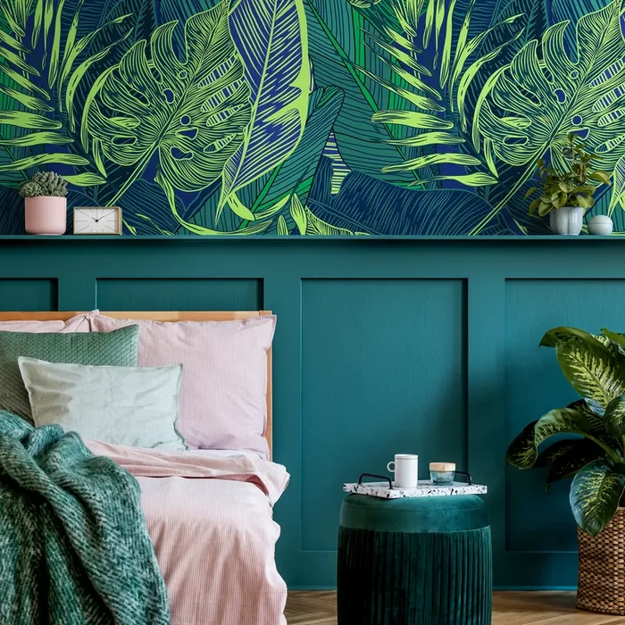 Botanical Wallpaper With A Graphic Jungle Leaf Motif In Green And Blue – B131