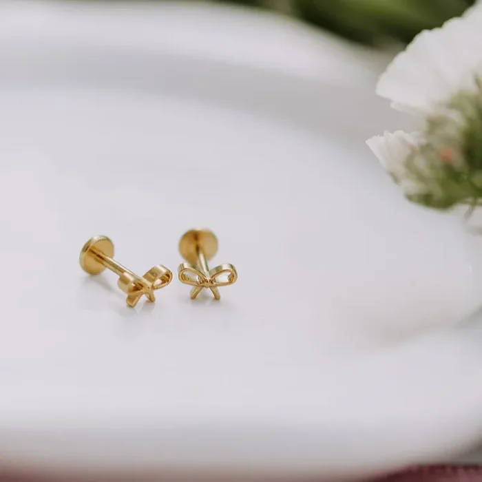 Bow Flat Back Studs