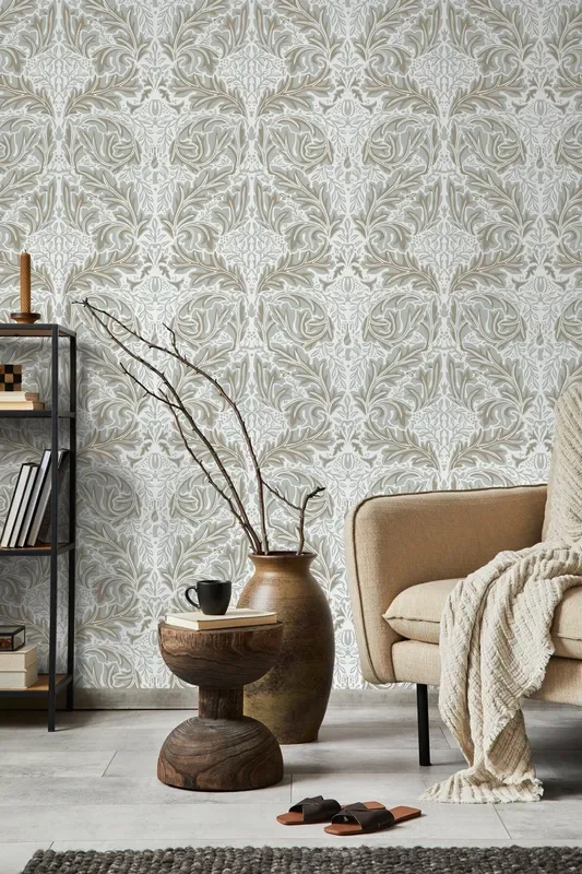 Damask Wallpaper With A Classic Acanthus Leaf Motif In Taupe And Grey – D269