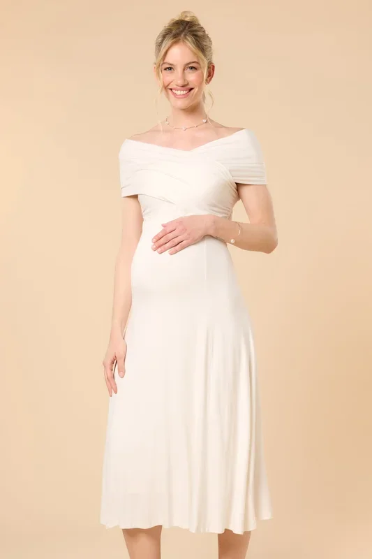 Ecovero off-shoulder maternity wedding dress