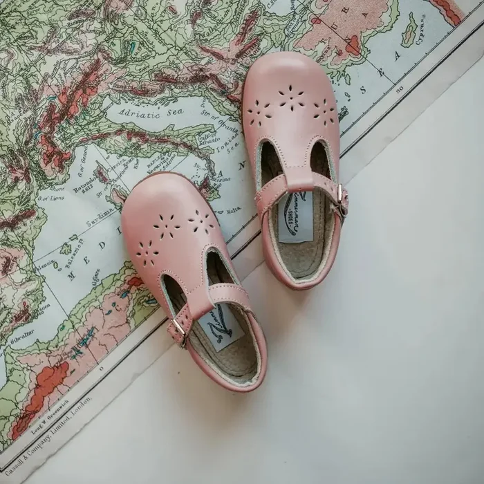 Flora T-strap – Blush Pink