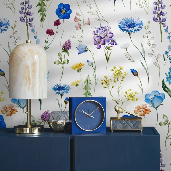 Floral Wallpaper With Watercolor Wildflowers In Blue, Purple, And Yellow – A694
