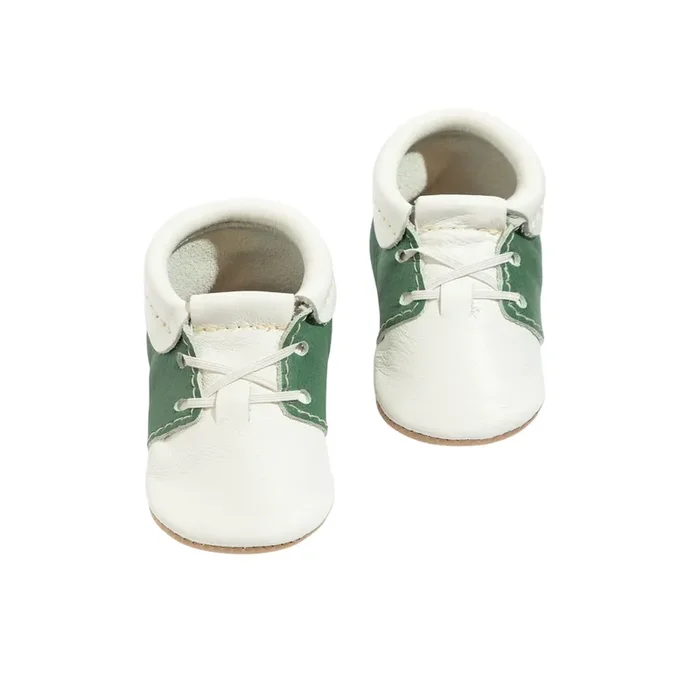 Hole-in-one Oxford Baby Shoe