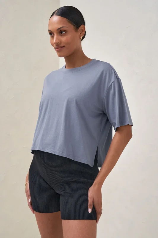 Into It Crop Tee – Blue