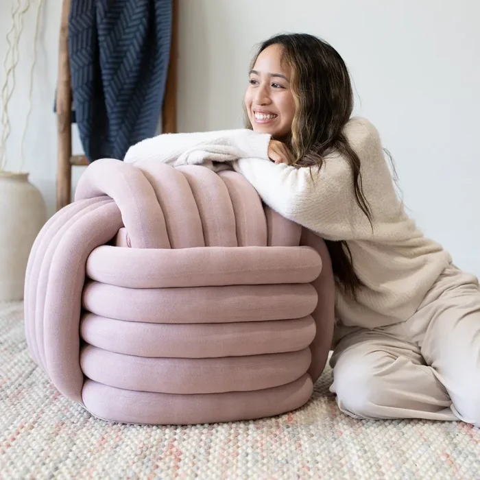 Knotted Pouf – Large – Pale Pink