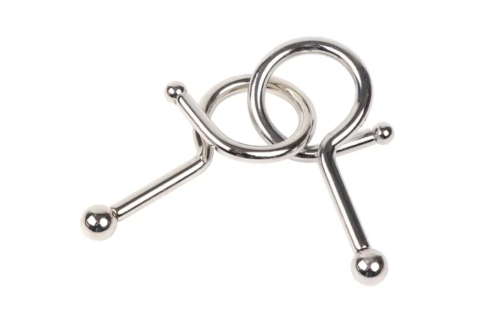 Loop Puzzle – A Classic Metal Puzzle For Beginners