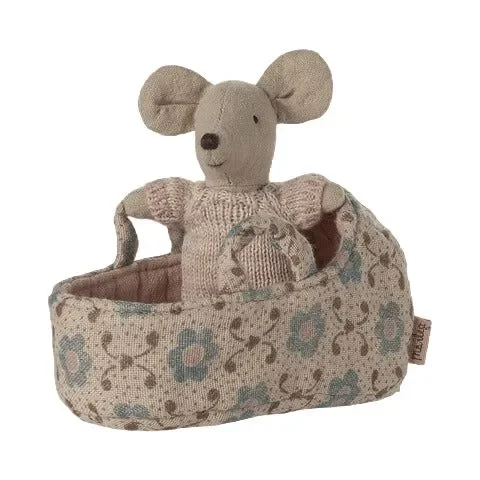 Maileg Baby Mouse in Carry Cot – Rose