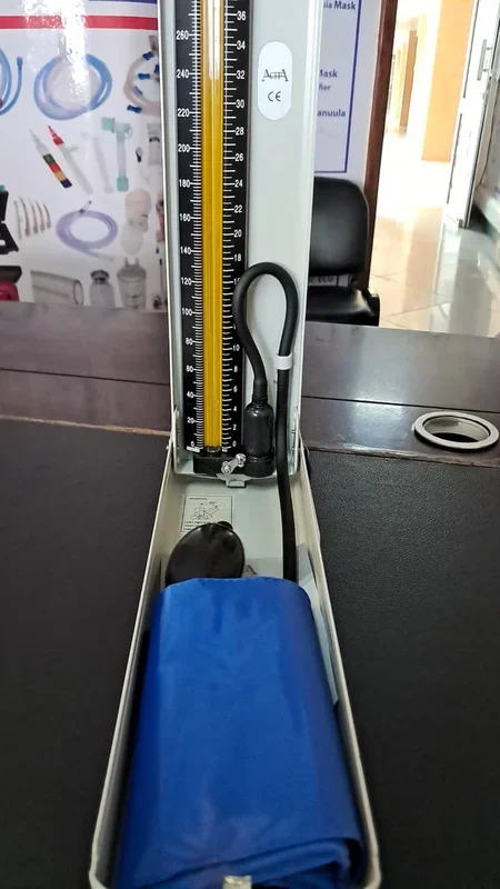 Manual Mercurial Blood Pressure Machine