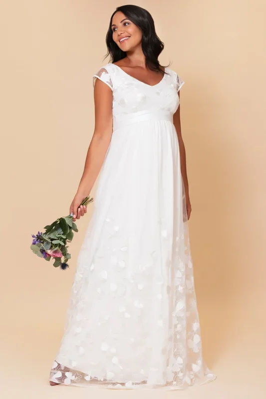 Maternity bridal gown with cloverleaf lace