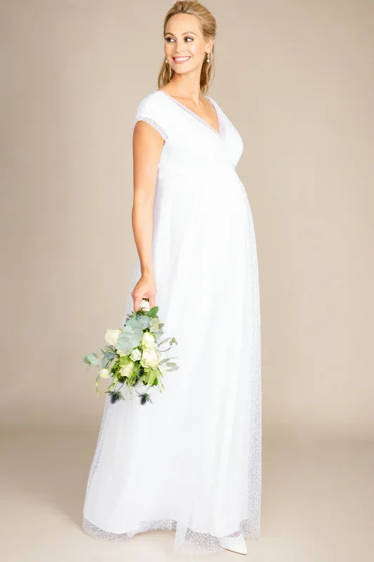 Maternity bridal gown with tulle