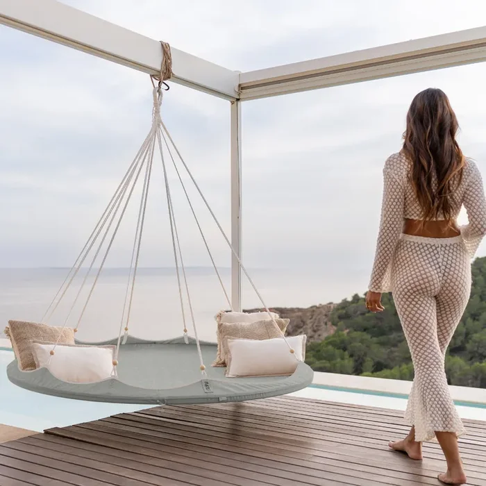 Outdoor Sunbrella® Daybed (large) – Seagull