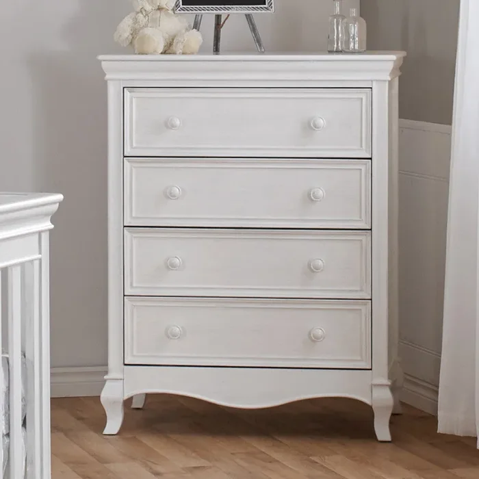 Pali Diamante 4 Drawer Dresser in Vintage White