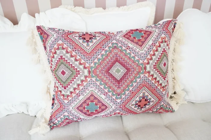 Pink Boho Style – Pillow With Fringe