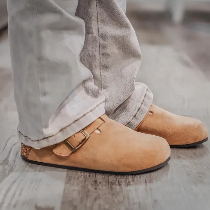 Queens Closed Toe Footbed Sandals – Tan Suede Leather