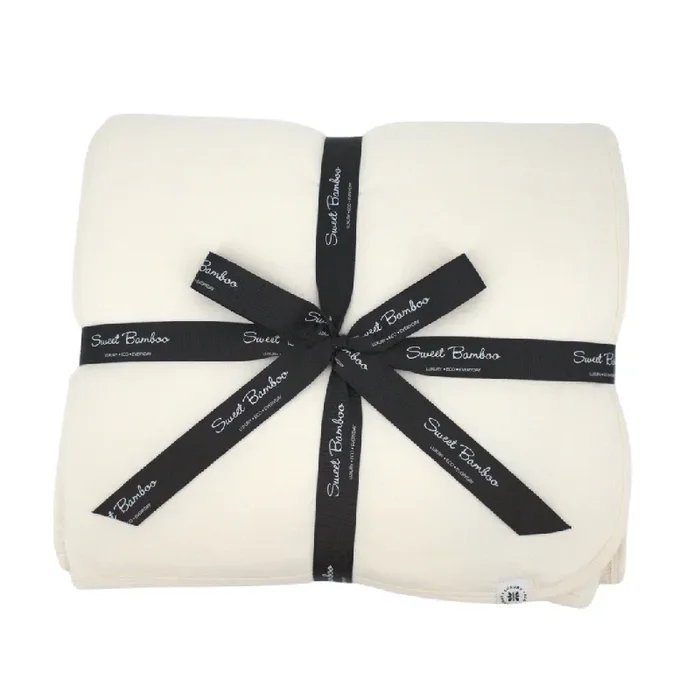 Quilted Blanket – Whispery White