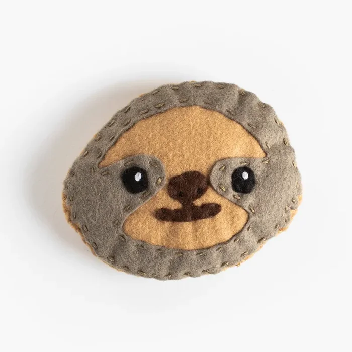 Sewing Kit – Sven the Diligent Sloth