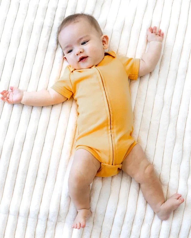 Short Sleeve Zipper Bodysuit In Sunburst, 0-3m