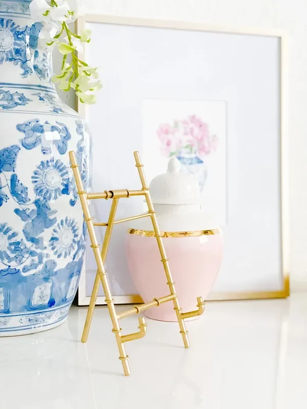 Simply Jessica Marie Gold Tabletop Easel