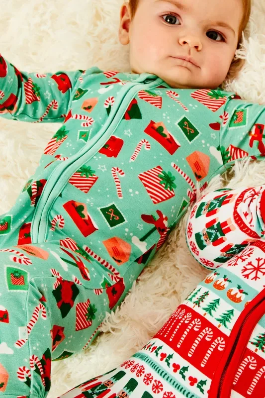 Soft & Stretchy Zipper Footie – Santa Mail