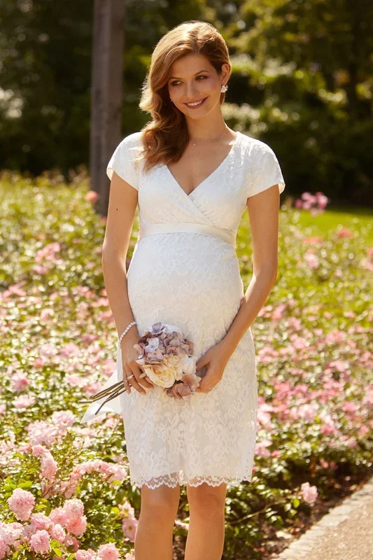 Spitzen Umstandsbrautkleid mit Cache-Coeur Ausschnitt