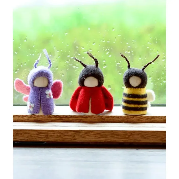 Tara Treasures Bugs Peg Dolls Set – Bee, Ladybug and Butterfly
