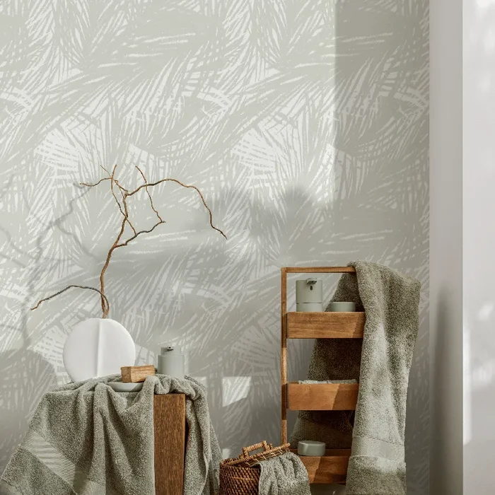 Tropical Wallpaper With Sketched Palm Fronds In Light Gray And Cream – C654