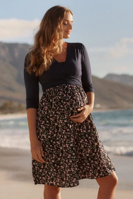 Umstands- und Stillkleid mit Flower Print