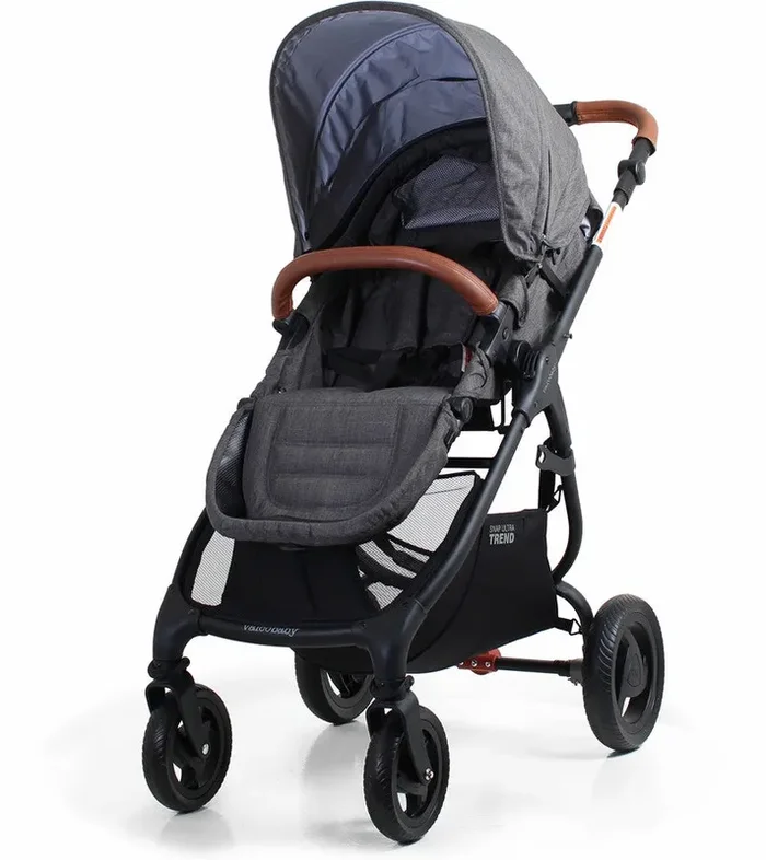 Valco Snap Ultra Trend Reversible Seat Stroller in Charcoal