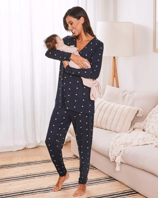 Vivian 3-Piece Maternity & Nursing Pajama Set with baby blanket