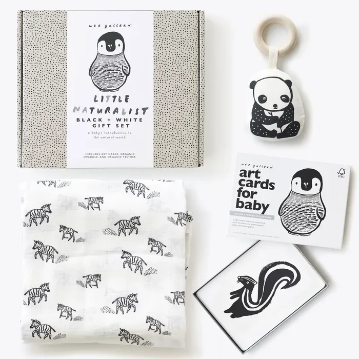 Wee Gallery Eco-Friendly Newborn Baby Naturalist Gift Set – Black + White