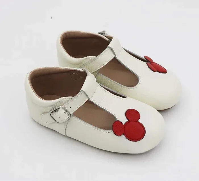 White T-straps – Red Ears